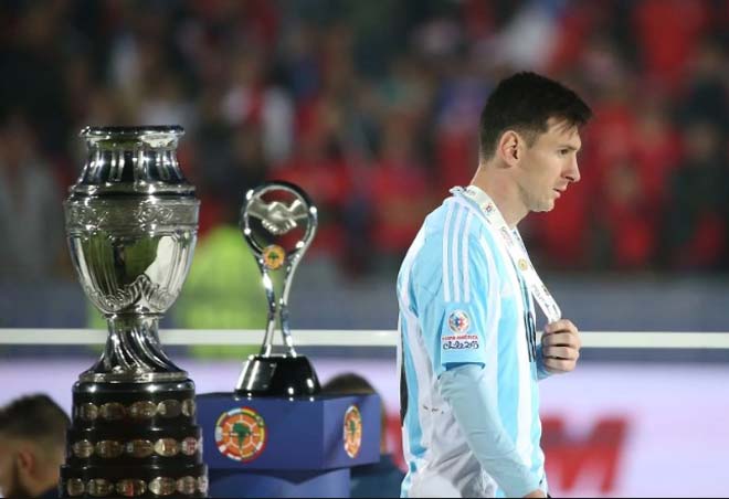 Bồ Đào Nha vô địch Nations League: Ronaldo gây áp lực Messi, sáng cửa Bóng vàng - 2