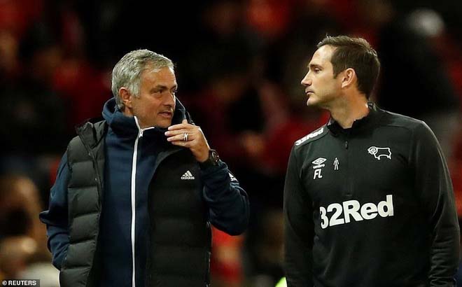 Bão lớn ở Chelsea: Mourinho từ chối Newcastle, tính cướp ghế Lampard? - 2