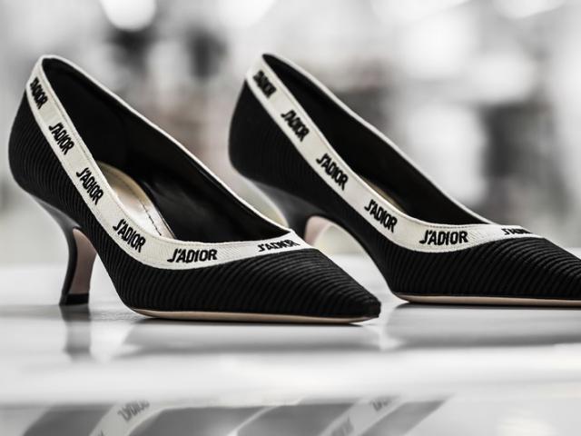 Quá trình tạo tuyệt phẩm giày Dior - giấc mơ của các quý cô