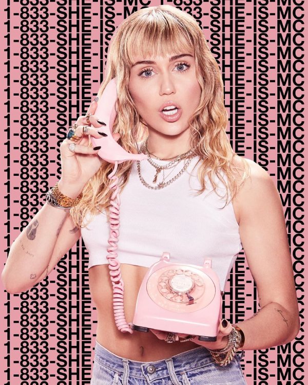 Miley Cyrus bị phản ứng khi thiết kế áo ủng hộ phá thai - 1