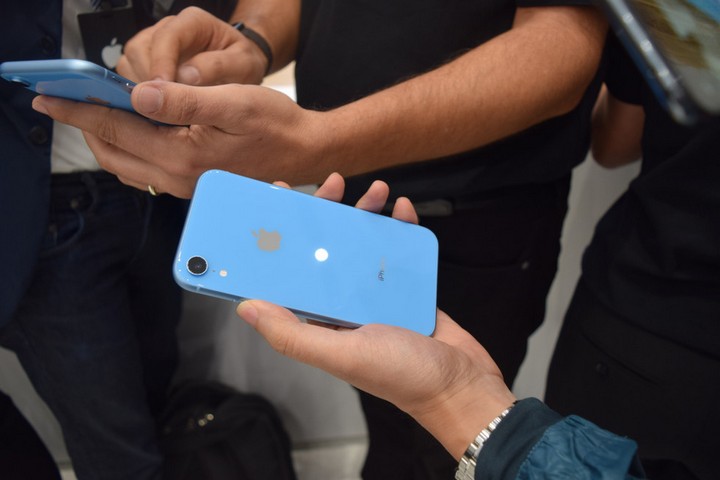 &#34;Mổ xẻ&#34; những khuyết điểm khiến iPhone XR trở nên không đáng tiền mua - 2