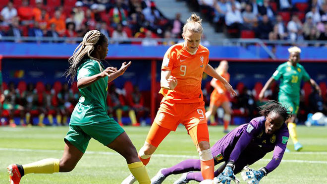 Hà Lan - Cameroon: Ba phút 2 bàn, siêu phẩm định đoạt (World Cup nữ) - 1
