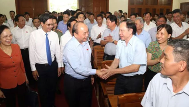 Tiếp xúc cử tri, Thủ tướng Nguyễn Xuân Phúc nhắc tới vụ thanh tra Bộ Xây dựng &#34;vòi tiền” - 1
