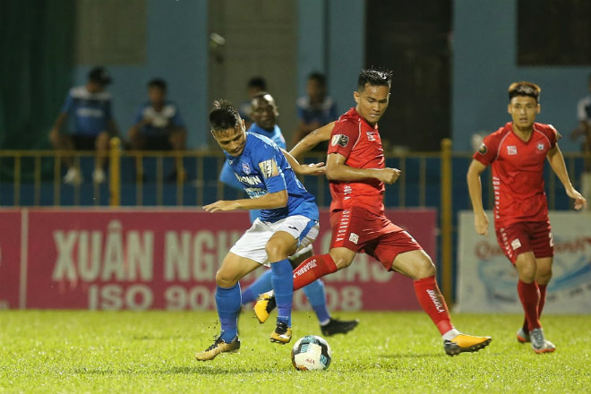 Quảng Ninh - Hải Phòng: Rượt đuổi 6 bàn & cú hat-trick ngoại binh - 1