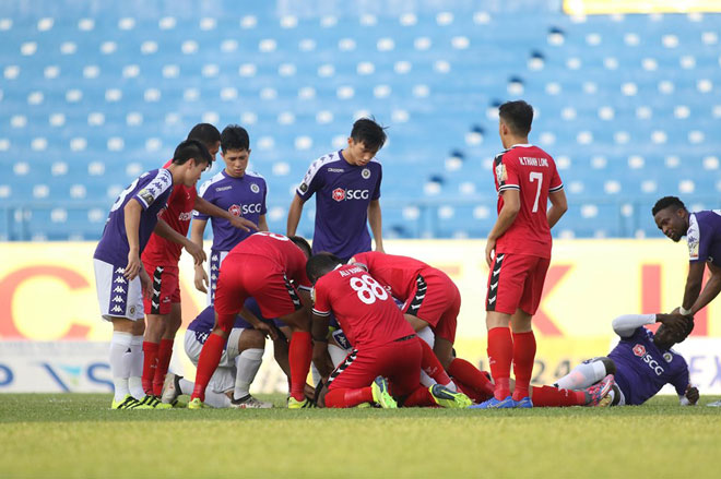 Điểm nhấn lượt đi V-League 2019: Từ trọng tài cứu người đến bất ngờ ngôi vương - 2