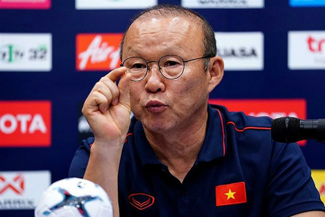 HLV Park Hang Seo sẽ mất gì nếu chia tay bóng đá Việt Nam? - 1