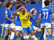 Bóng đá - Italy - Brazil: Vỡ òa 11m, &quot;Ronaldinho nữ&quot; giật vé vàng (World Cup nữ)