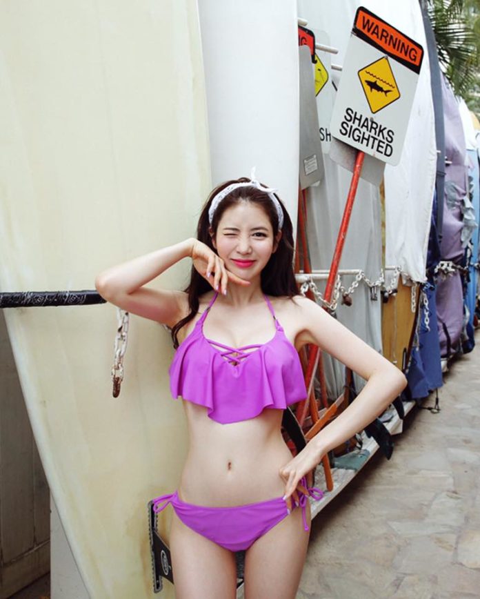 &#34;Người yêu Đan Trường&#34; lăng xê mốt bikini to bản, kín đáo vẫn quyến rũ - 9