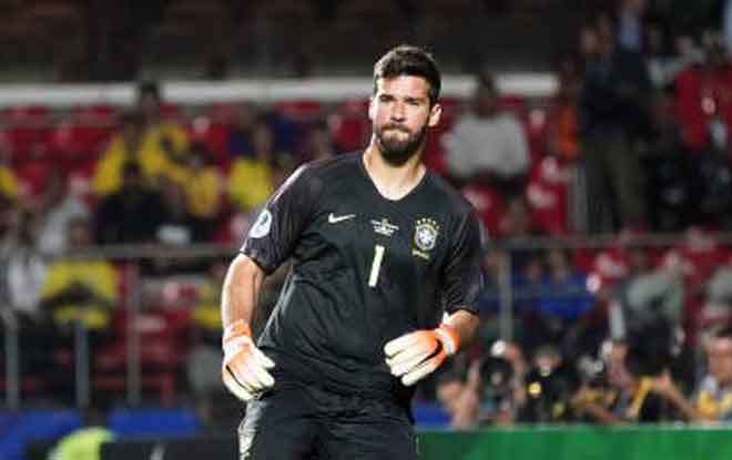 “Người nhện” Alisson nâng bước Brazil: 630 phút sạch lưới chờ &#34;khóa&#34; Messi - 2