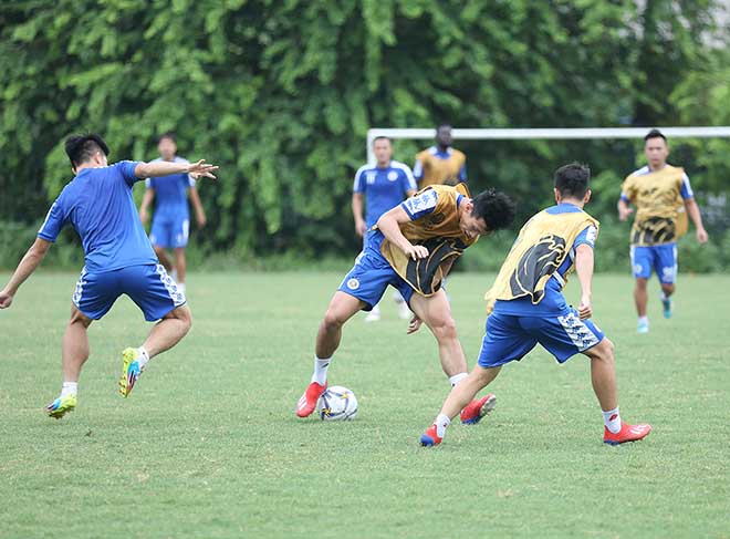 Hà Nội FC đấu AFC Cup: Văn Hậu dồn sức giải châu Á trước tin đồn sang Áo thi đấu - 2