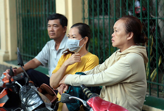 Những lời động viên trước phòng thi: “Bình tĩnh em nhé, 10 điểm là chuyện nhỏ” - 10