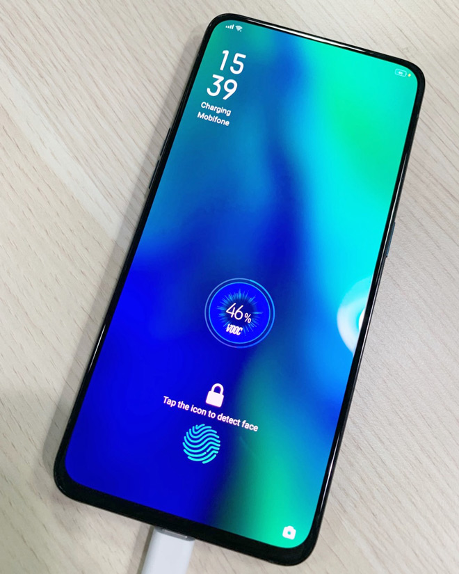 Review thực tế Oppo Reno với camera “vây cá mập”: Sản phẩm hot nhất mùa hè - 9