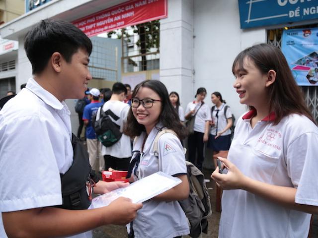 Giáo viên nhận định gì về đề Vật lý và Hóa học năm 2019?