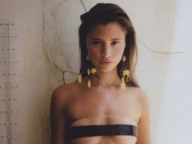 Áo bikini giả tàng hình giá 14 triệu đồng
