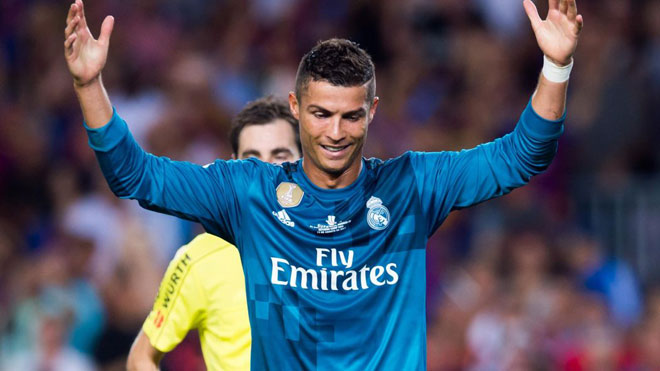 Tin HOT bóng đá tối 27/6: Ronaldo và Real hạnh phúc khi &#34;li hôn&#34; nhau - 1