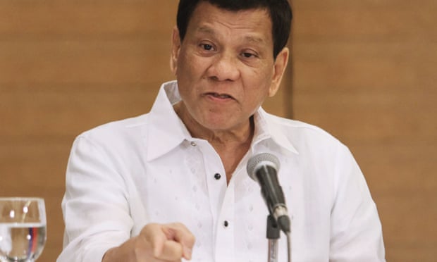 Bị &#34;dọa&#34; luận tội vì phát ngôn về TQ, Tổng thống Philippines phản ứng dữ dội - 1