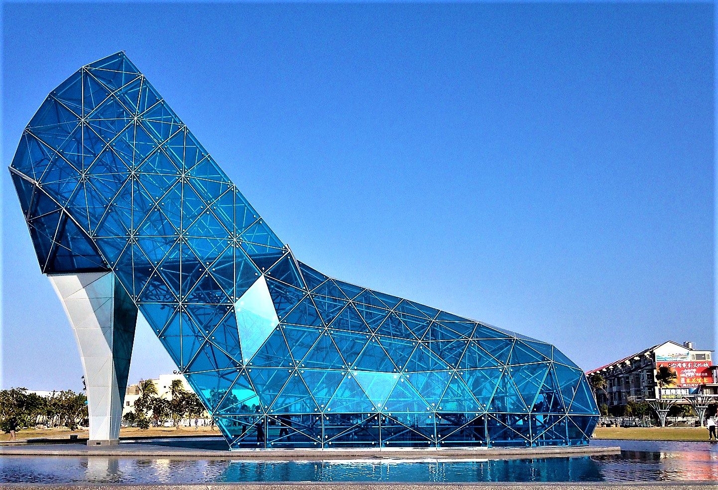 Những tòa nhà ấn tượng nhất châu Á - 2