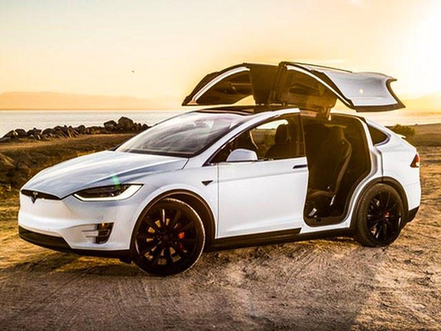 SUV điện Test Model X sử dụng hơn 600.000km cần bảo dưỡng những gì?