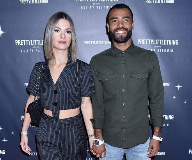 Ashley Cole cùng bạn gái bị bọn cướp "trói vào ghế" và mất một số lượng lớn trang sức