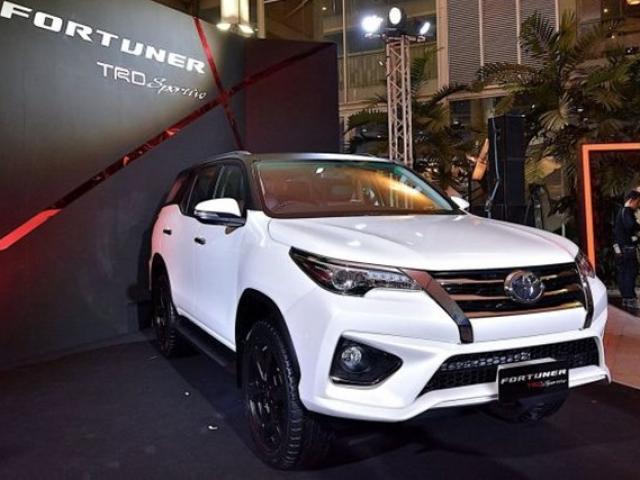 Giá xe Fortuner 2020 mới nhất bản máy dầu và máy xăng