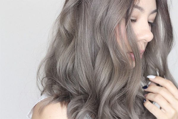 20 Màu tóc nâu lạnh ánh rêu, trầm đẹp nhất 2020 giúp tôn da bạn nên thử - 1