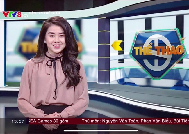 Cô dẫn các bản tin thể thao ngắn trên kênh VTV4, VTV5, VTV8.