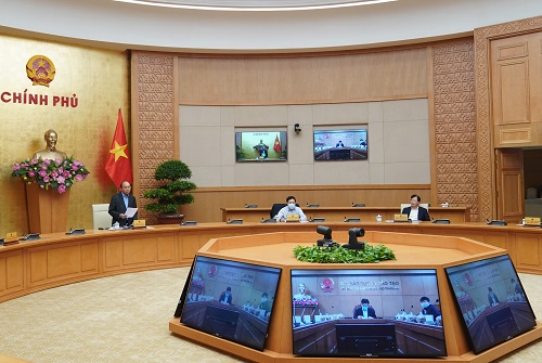 Thủ tướng Nguyễn Xuân Phúc chủ trì cuộc họp Thường trực Chính phủ nghe báo cáo của Ban Chỉ đạo quốc gia về phòng chống dịch Covid-19. (Ảnh VGP)