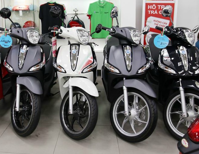 Piaggio chuyên phân phối các dòng xe tay ga.