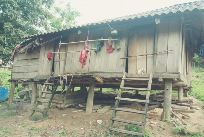 Có 9 hộ dân ở vùng Lòm đã đóng cửa nhà để chạy vào rừng trốn Covid-19