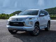 Tin tức ô tô - Mitsubishi Pajero Sport 2020 ra mắt, giá từ 975 triệu đồng