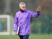 Bóng đá - Thầy trò Mourinho liều &quot;vượt rào&quot; tập luyện, bị chỉ trích dữ dội