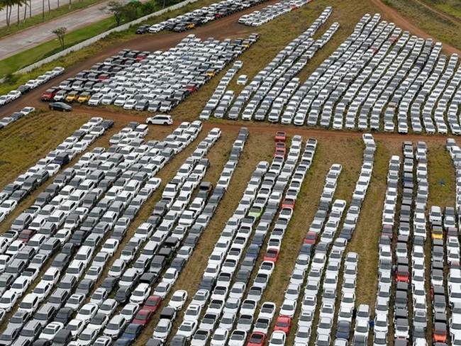 Tại đảo Maui, chỉ có 2.500 xe được thuê trong khi có 20.000 chiếc xe.