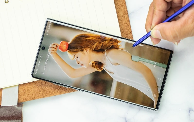 Cùng phân khúc giá nên chọn iPhone XS Max hay Galaxy Note 10 Plus? - 2