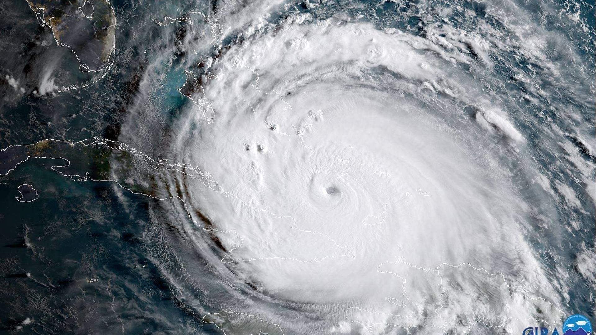 Hình ảnh cơn bão Irma đang di chuyển đến Florida năm 2017 (ảnh: USA Today)