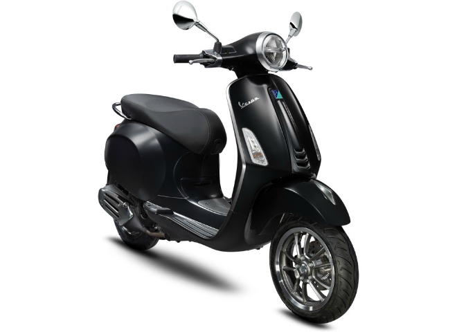 2020 Primavera S 125cc thể thao màu đen.