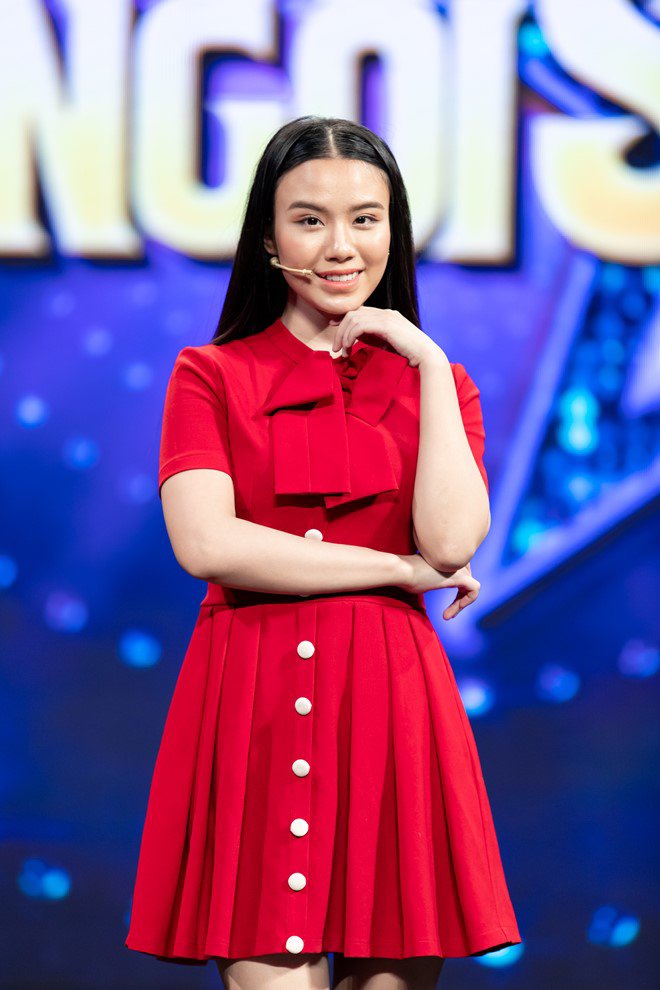 Linh Miu xuất hiện với hình ảnh "kín cổng cao tường", thuỳ mị bất ngờ trong chương trình "Bản lĩnh ngôi sao".