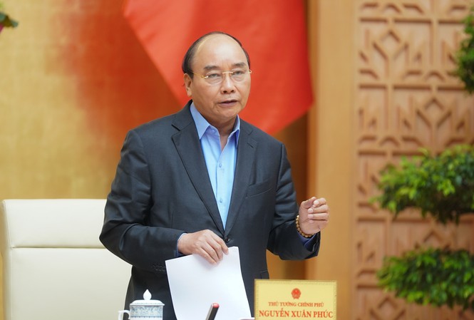 Thủ tướng Nguyễn Xuân Phúc chủ trì cuộc&nbsp;họp Thường trực Chính phủ&nbsp;về chiều 15-4. Ảnh: VGP