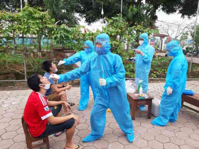 Họ phải tuân thủ nghiêm ngặt các thao tác chuyên môn.