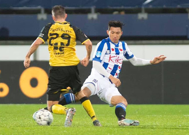 Văn Hậu mới chỉ được chơi 4 phút cho đội một Heerenveen