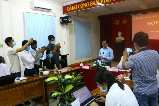 UBND tỉnh Bình Phước tổ chức họp báo cung cấp thông tin liên quan đến vụ việc của ông Thanh vào ngày 13-4. Ảnh: Lê Ánh