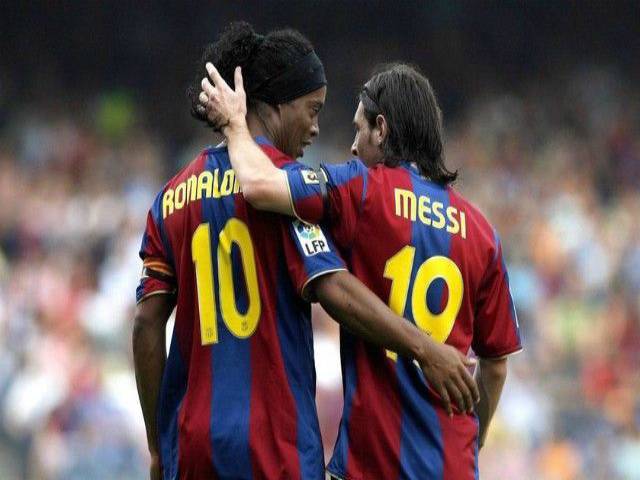 Đế chế Barcelona: “Thánh Johan” viết sử, song sát Messi - Ronaldinho nâng tầm