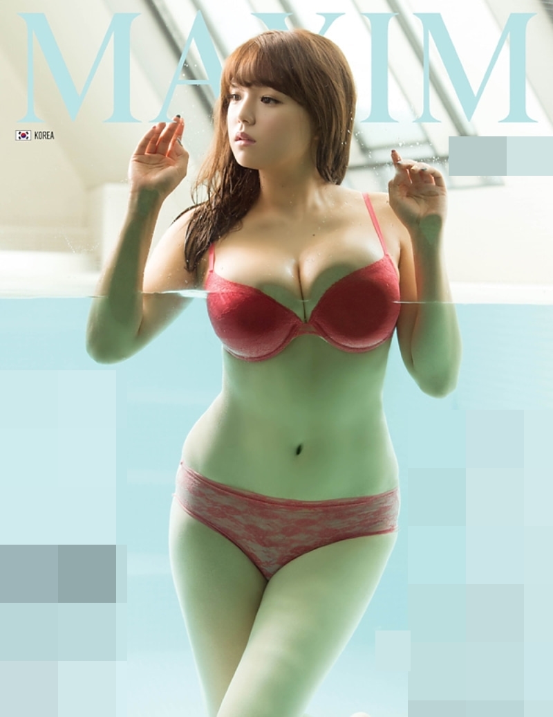 Ai Shinozaki chụp ảnh cho tạp chí Maxim Hàn Quốc.