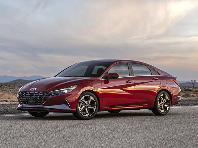 Soi trang bị công nghệ và tiện nghi trên Hyundai Elantra 2021