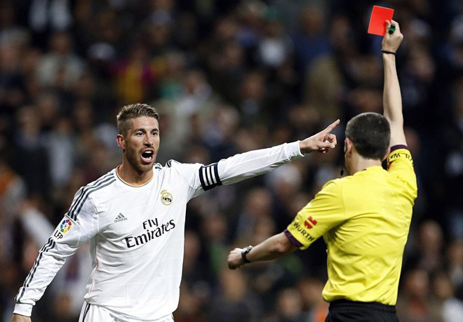 Sergio Ramos từng nhận đến 26 tấm thẻ đỏ
