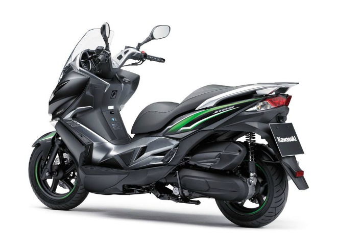 Thiết kế thể thao, gợi nhắc tới đối thủ Honda PCX.