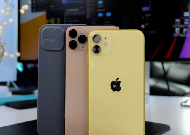 Concept iPhone 12 Pro với 4 camera sau, iPhone 11 Pro Max và iPhone 11.