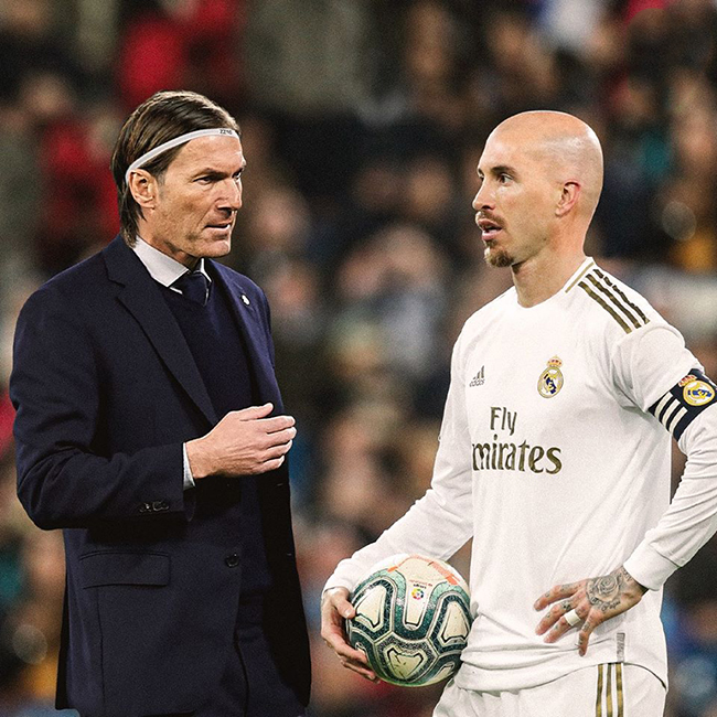 Xin nhắc lại đây là Zidane và Ramos nhé các bạn.