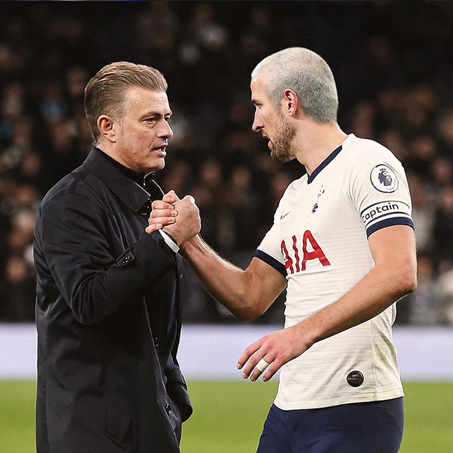 Mourinho trẻ ra vài chục tuổi khi đổi mái tóc phong cách của Kane.