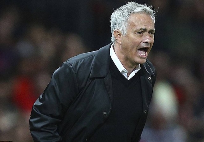 Mourinho từng xả thân cứu đồng đội cũ