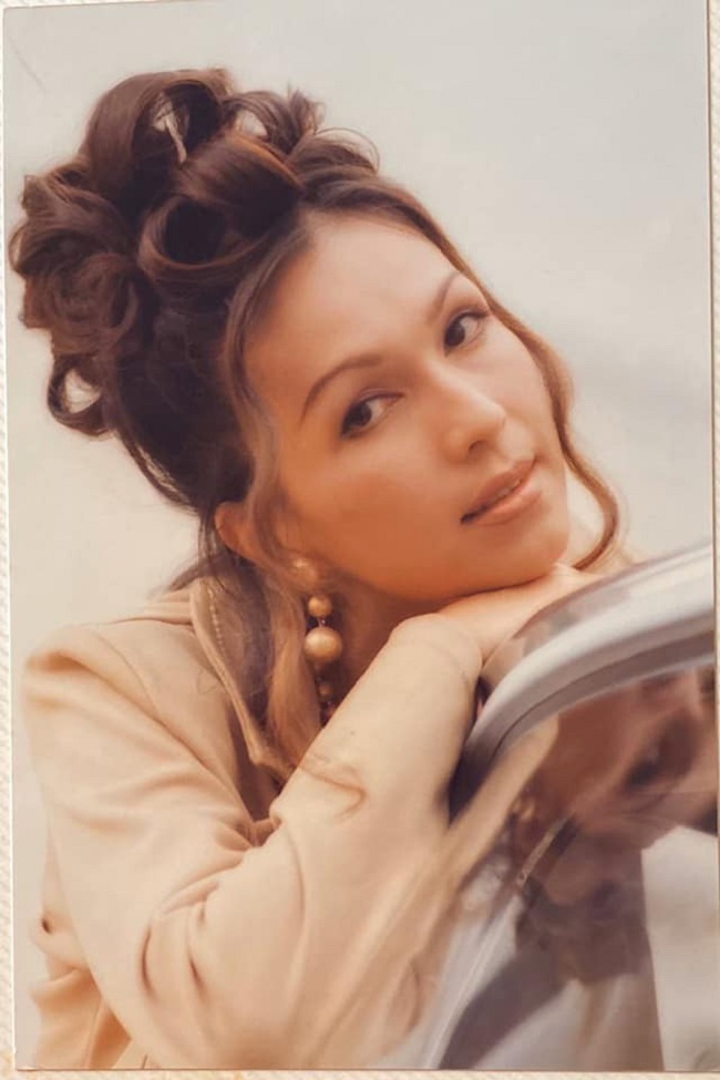 Từ năm 1985 đến 1988, Diễm My lọt top người mẫu ảnh lịch xinh đẹp nhất Việt Nam.